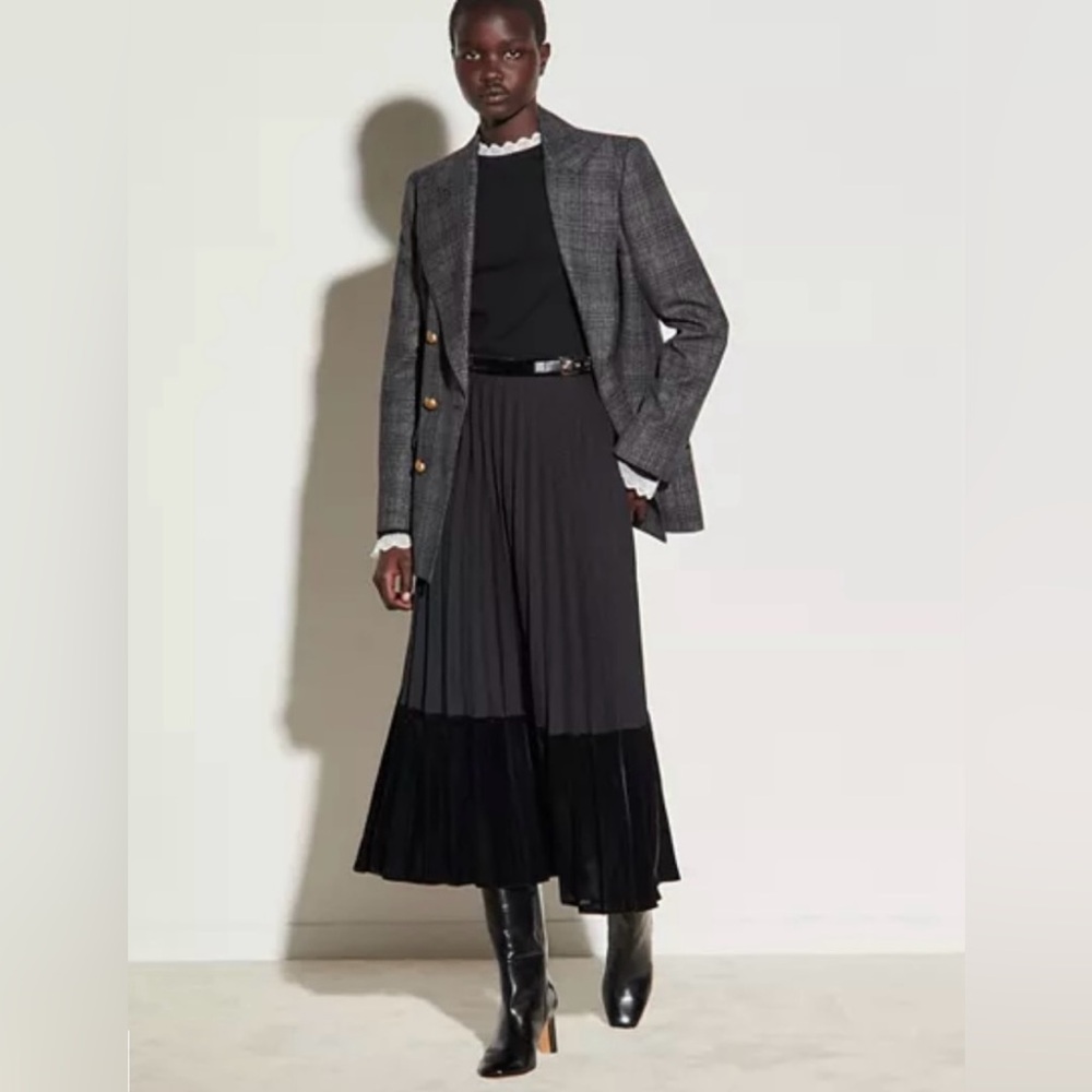 Sandro Black Pleated Skirt with Gold Accents
Velvet on the bottom 
Size 1.